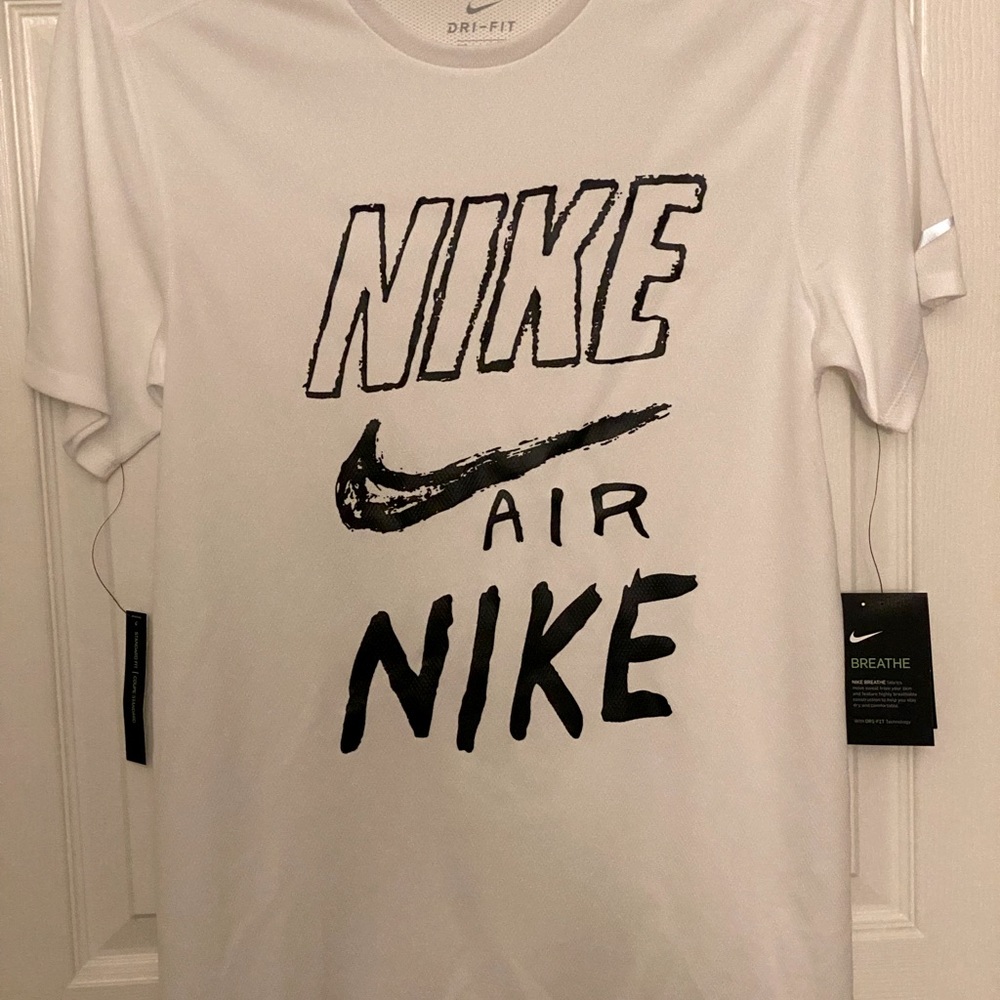 Men’s Small Dri-fit Running Top NWT